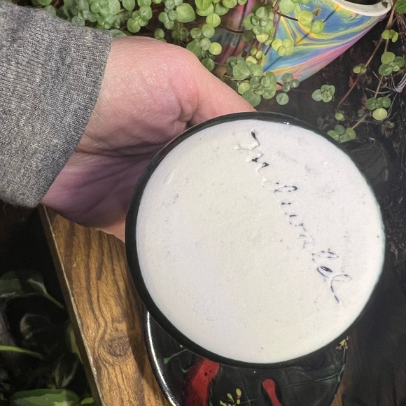 MDWald Teacup and Saucer Massage Lotion Candle Signed Porcelain - Picture 9 of 13